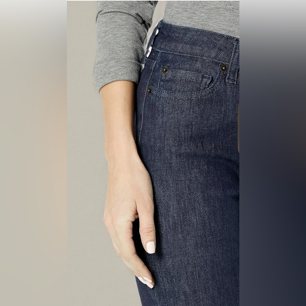 NWT Womens 16Long Amazon Essentials Women's Slim Bootcut Mid-Rise Stretchy Jean - Picture 5 of 9